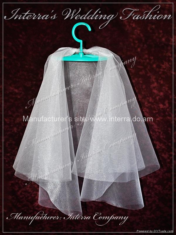 Red and white bridal veils Red and white bridal veils
