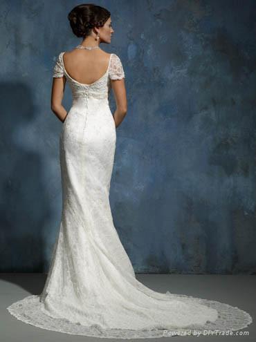 lace wedding dress with sleeves