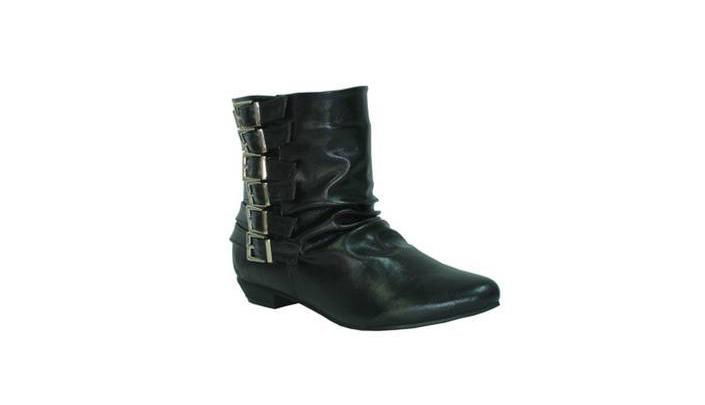 women flat boots