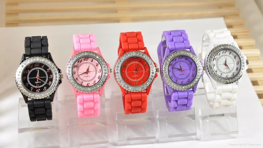 Silicone Slap Watches in Analog, Analog Slap Watch, Silicone Watches