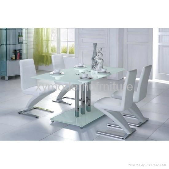 modern design black tempered glass dining table and chair - xydt-066