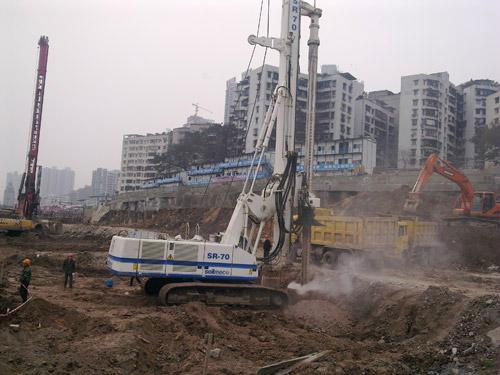 土力SR70入岩旋挖钻机 - 土力SOILMEC (中国