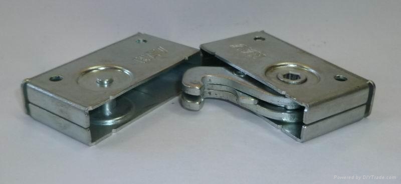 led显示屏箱体小边锁