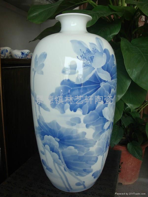青花瓷瓶 - L-11 - 林艺轩 (中国 江西省 生产商) 