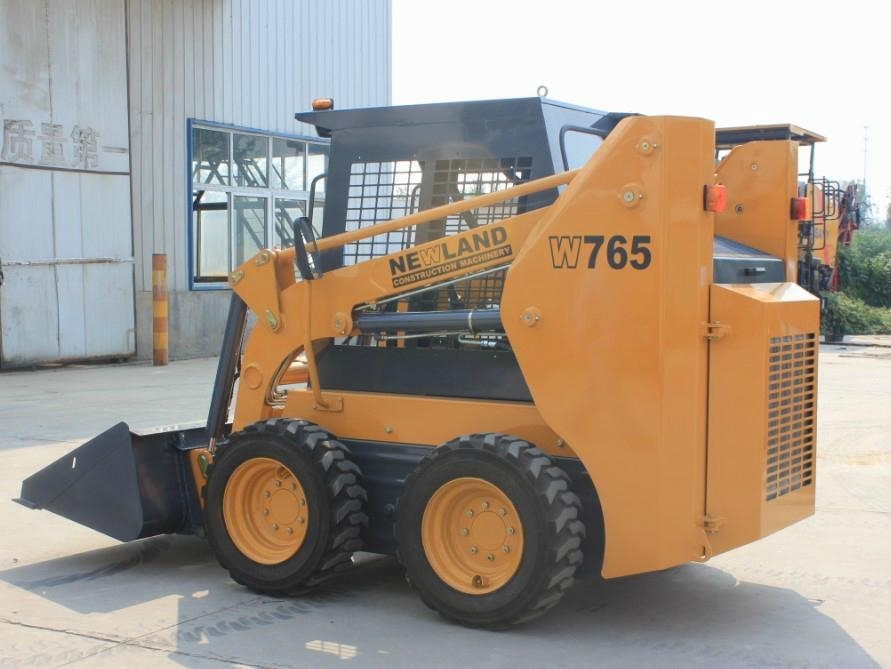 early supplier integration skid steer As of june 1, 2018, applies to purchases of new john deere skid steers, compact track loaders, compact excavators, and compact wheel loaders from john deere or authorized john deere dealers warranty expires two years after the delivery receipt date or after 2,000 machine hours, whichever occurs first. early supplier integration skid steer As of june 1, 2018, applies to purchases of new john deere skid steers, compact track loaders, compact excavators, and compact wheel loaders from john deere or authorized john deere dealers warranty expires two years after the delivery receipt date or after 2,000 machine hours, whichever occurs first.
