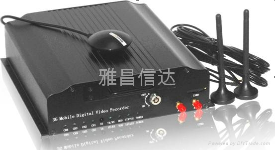 3G车载硬盘录像机