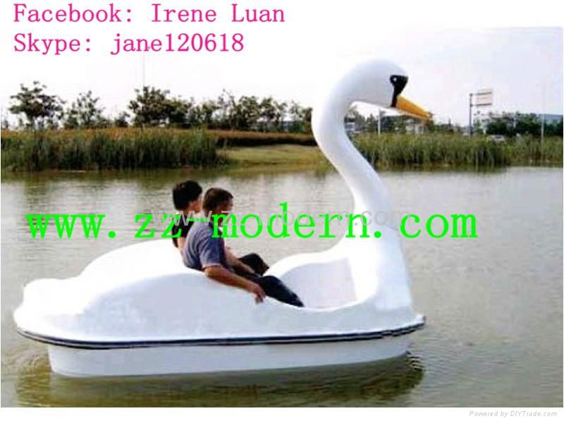 Hot sale and High quality 2 seats Swan Pedal/paddle Boat Water Boat 