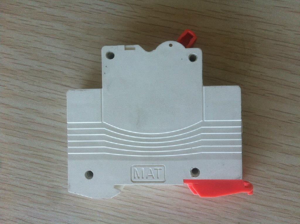 Reset Miniature Circuit Breaker St101e China Circuit Breaker