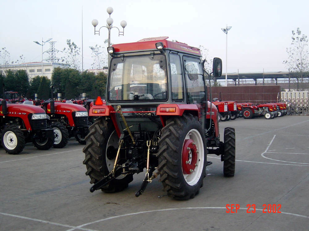 Jinma-604_tractor.jpg