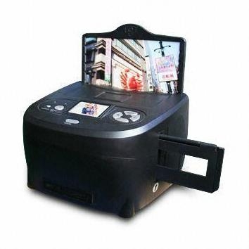 Multimedia Scanner for Films, Photos and Cards with Built-in 32MB Flash Memory Multimedia Scanner for Films, Photos and Cards with Built-in 32MB Flash Memory