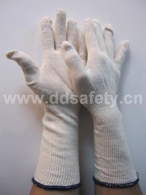 long cuff gloves