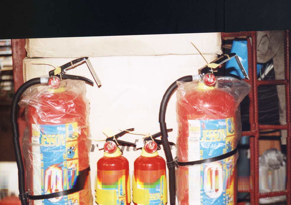 C02 Fire Extinguisher. Fire Extinguishers 9kg
