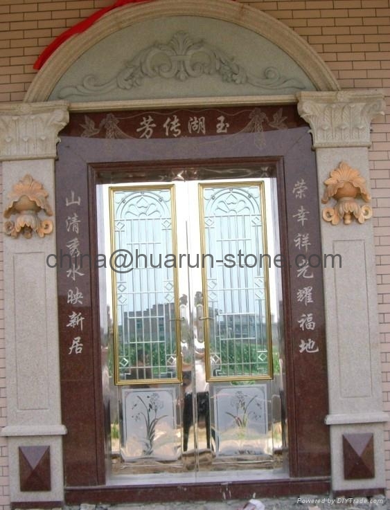 本廠主要產品有:羅馬柱,壁爐,屋檐線條,歐式門窗,牆裙腰線, 天馬角線,電梯門套,欄杆等建築內外牆裝飾用的異形石材,以及石桌椅,塔,花盆,噴泉等園林景觀石制石,及各種石雕制品,產品質優價廉,暢銷國內外市場。