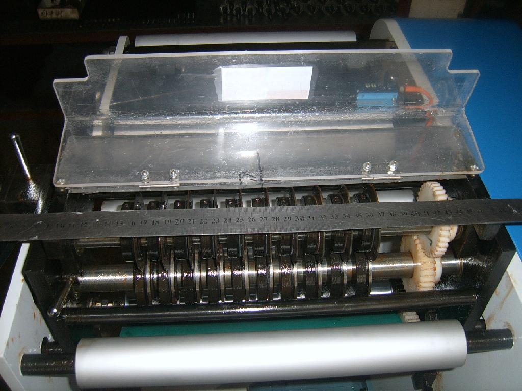 精密高速商标带分切机 - FQ-320 (中国 浙江省 