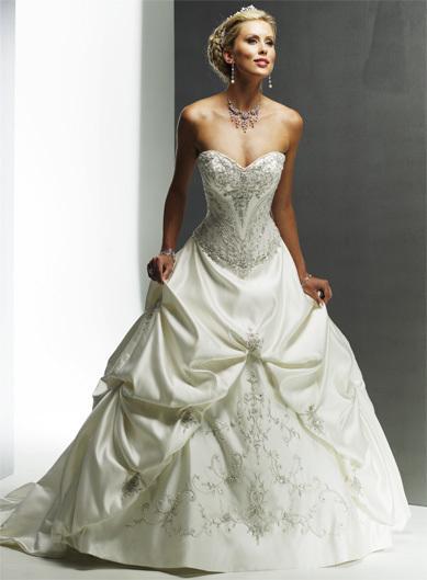 I want to introduce you prom wedding dress gowns which can reach ladies' 