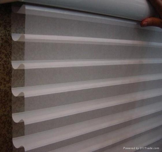 CUSTOM FABRIC ROLLER SHADE : HOME IMPROVEMENT : DIY NETWORK CUSTOM FABRIC ROLLER SHADE : HOME IMPROVEMENT : DIY NETWORK
