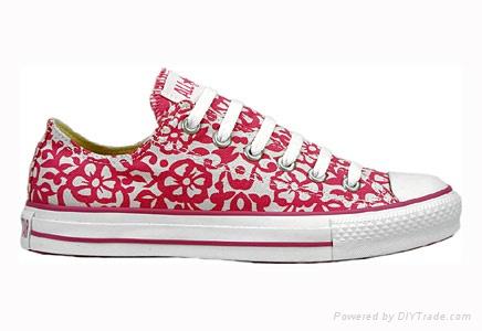 http://img.diytrade.com/cdimg/553813/5139631/0/1201188979/COVERSE_ALL_STAR_SHOES.jpg