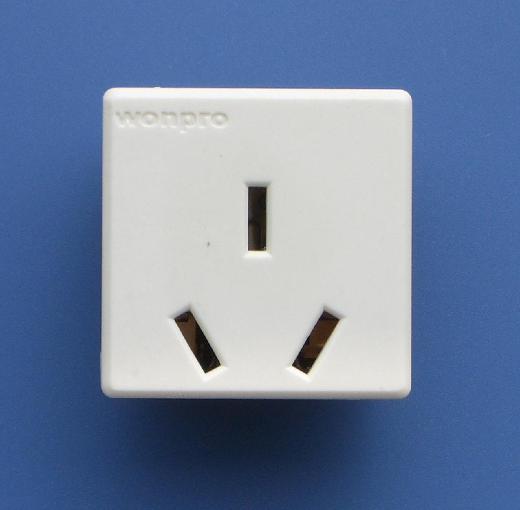 中国国标二三极插座