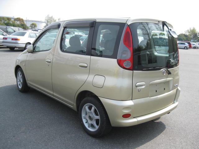 2000 Toyota Fun Cargo 2000 Toyota Fun Cargo