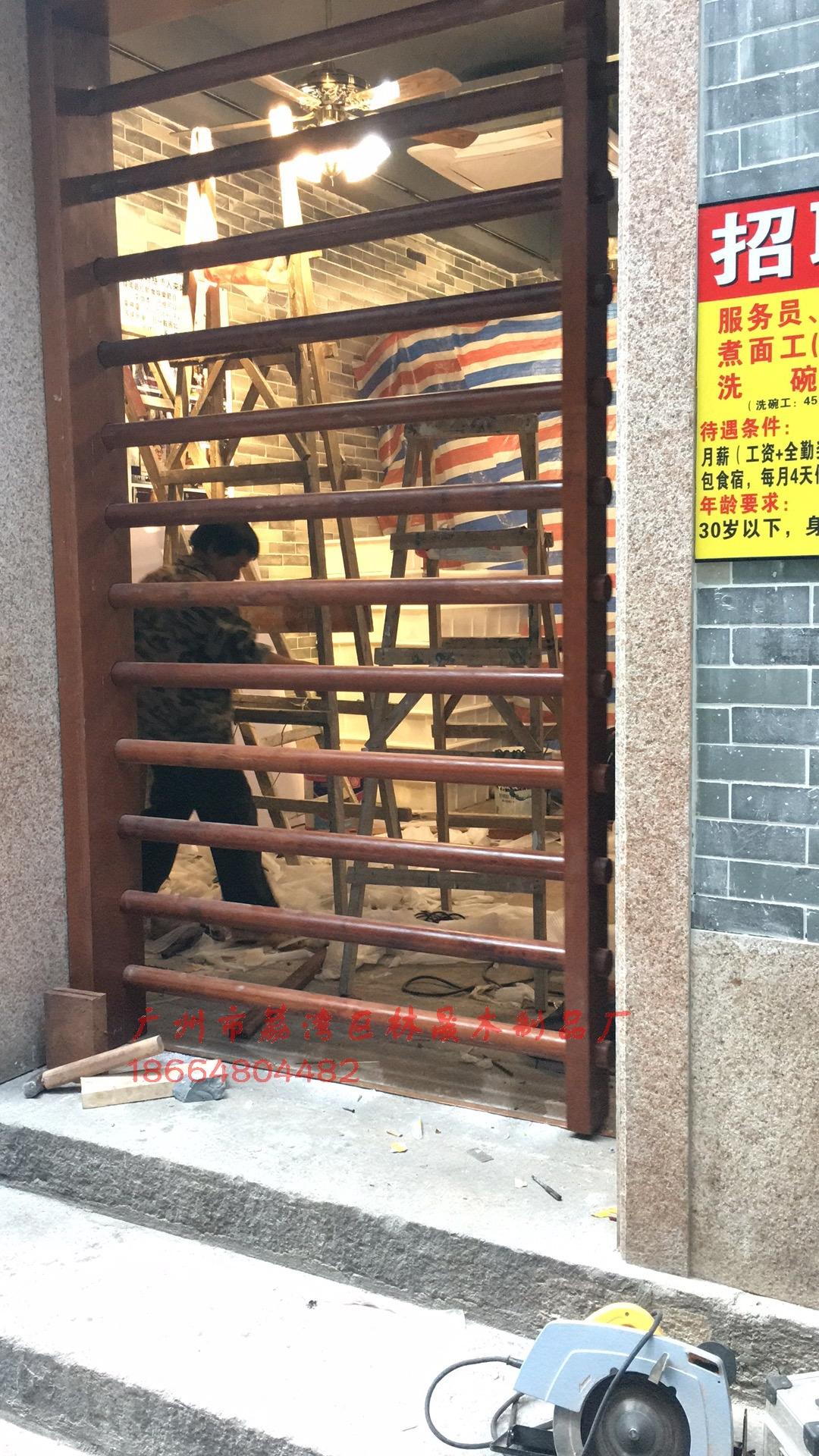 岭南独有风格实木推拉趟栊门