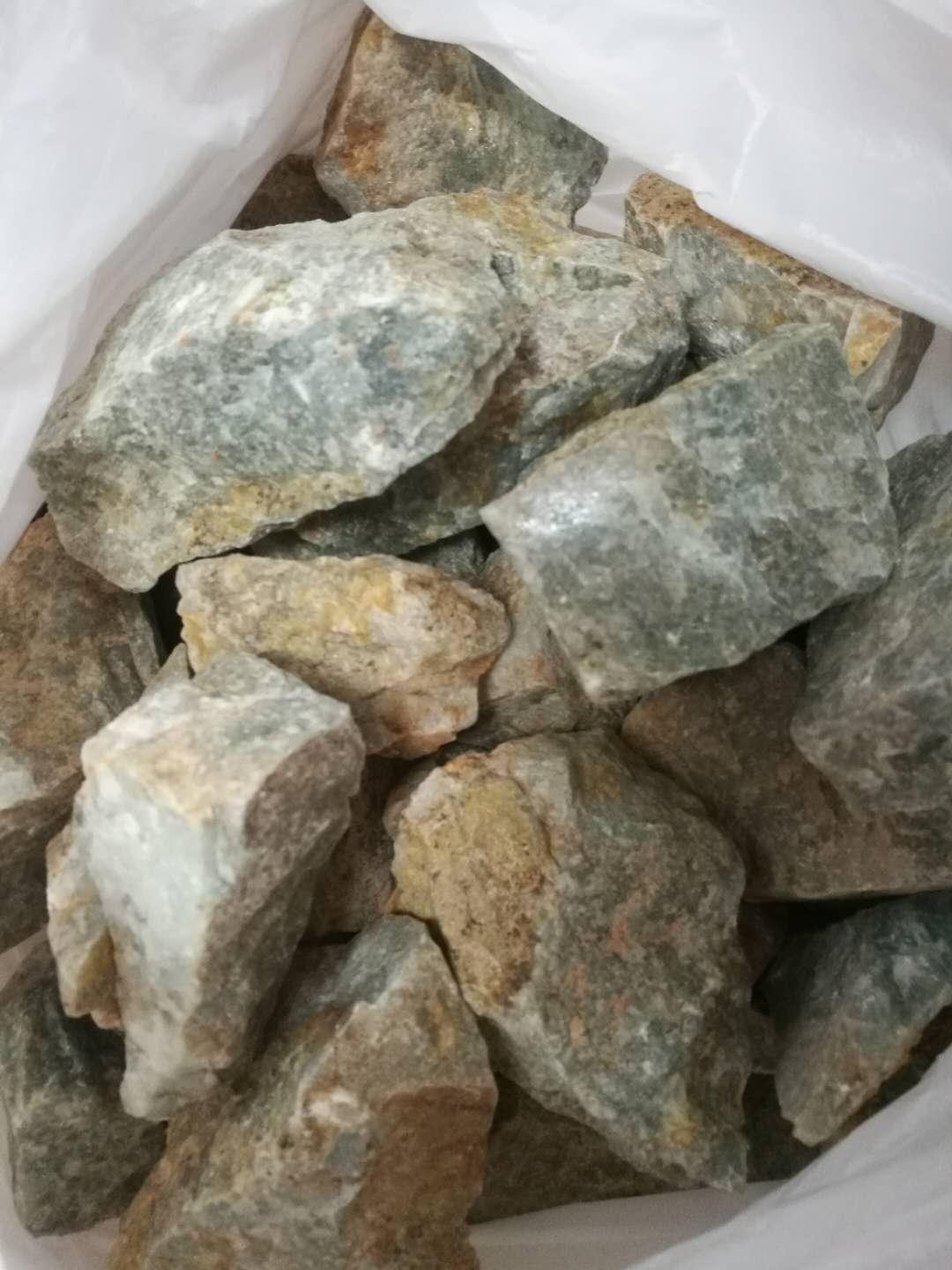 供应磷锂铝石矿 2