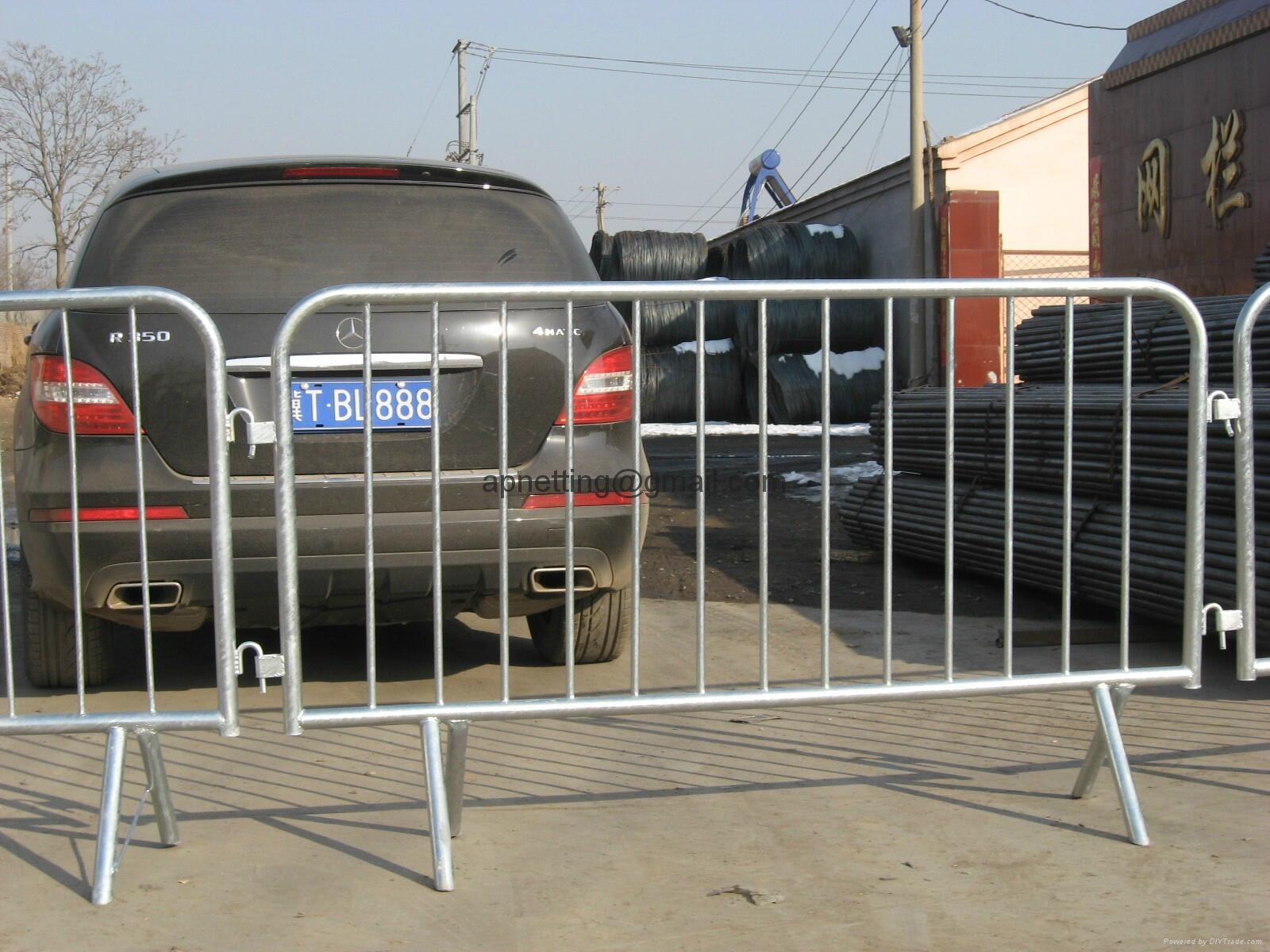 Interlocking Bicycle Barricades,Security Barricades,Crowd Control Barricades 1.1*2.2m