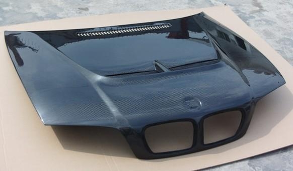 Carbon fiber hoods for bmw m3