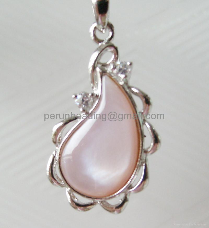 silver pendant with shell 2