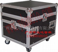 19inch 5 u rack case with mixer (www dot ydaudio dot com)