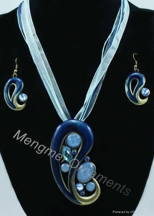 enamel pendant metallic jewelry sets