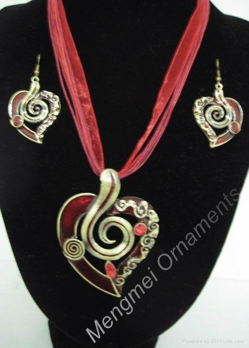 enamel pendant metallic jewelry sets 5