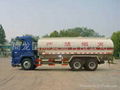 HOWO Oil tank 6X4