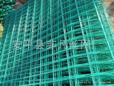 Wire Mesh Fence 4