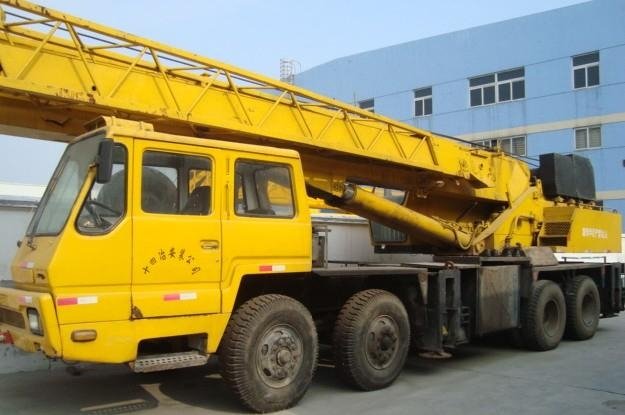 Used crane TG500E 4