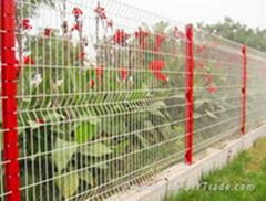 wire mesh fence