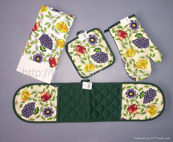 Apron ,kitchen towel ,over mitten and pot holder 