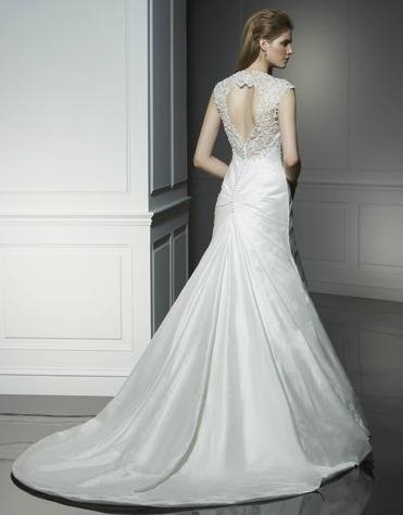 2011 New Arrival ball gown wedding gown  3