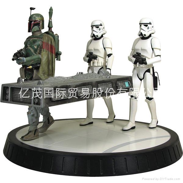 Collectible Polyresin Figurines 4