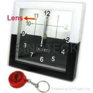 Clock Spy Camera Supporting Vioce Recording with 4GB Remote Control  2