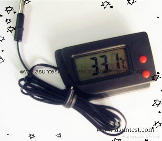 mini hygro thermometer 2