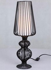 Modern table lamp made of iron wires with spray-paint finishing