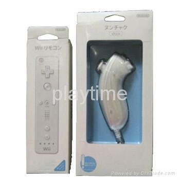 Nunchuck and remote controller for Wii