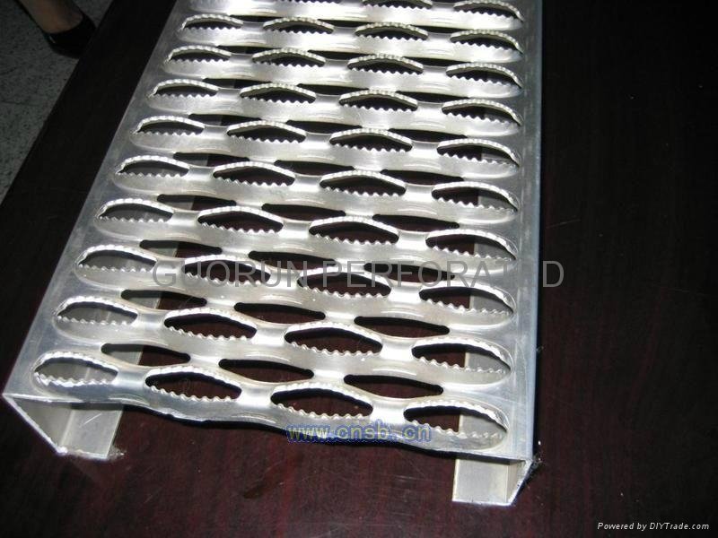 perforated non-slip panel(perforated anti-skid plate)