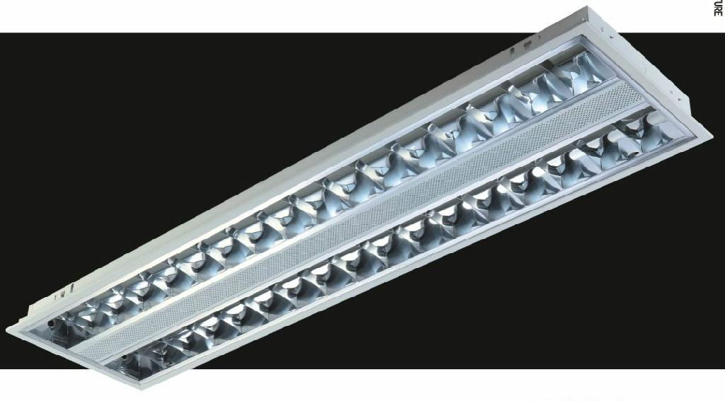 surface T5 fluorescent light fixture 