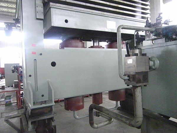 PLYWOOD MACHINE-HOT PRESS MACHINE 2