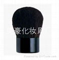 cosmetic brush