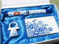 Blue and white porcelain suit pen 2