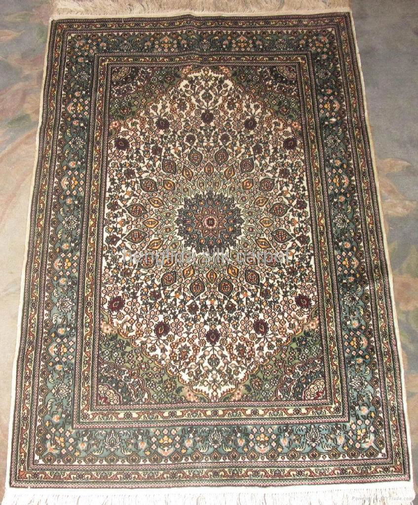 High quality hand knotted Persian pure silk carpet 