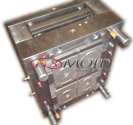 CD/DVD case mould