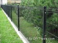 wire mesh fence